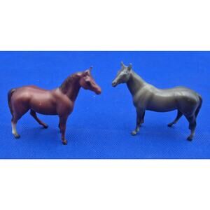 Two Vintage Breyer Stablemates Mini Horses Brown Gray 3"